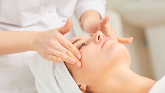Facial and Décolleté Massage: The Game Changer in Modern Skincare